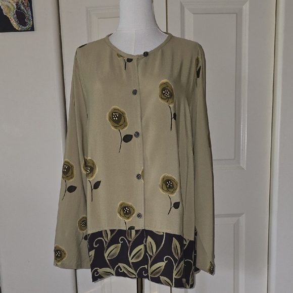 Floral Button-Up Blouse - Picture 1 of 6